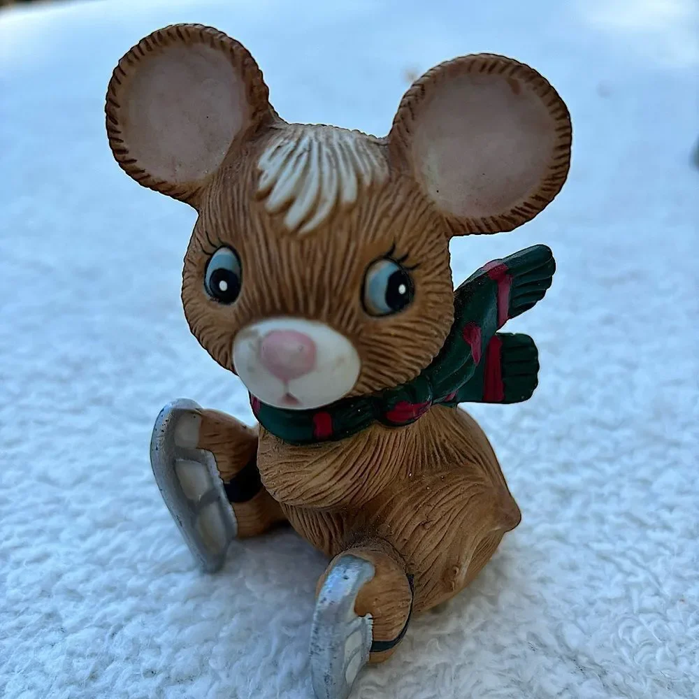 Set of 3 Adorable Vintage Homco Porcelain Ice Skating Winter Mice‎